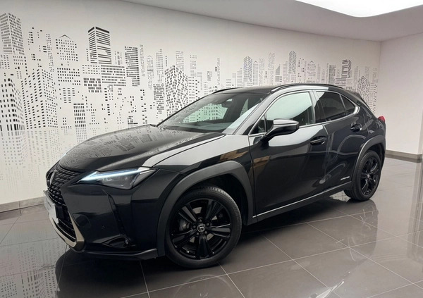 Lexus UX cena 147900 przebieg: 33163, rok produkcji 2021 z Brzeziny małe 466